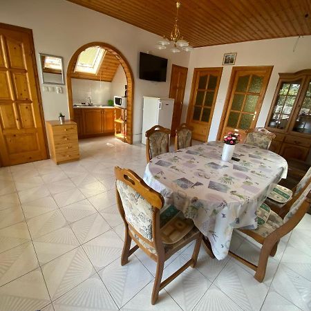 Harkány Gold Apartment מראה חיצוני תמונה