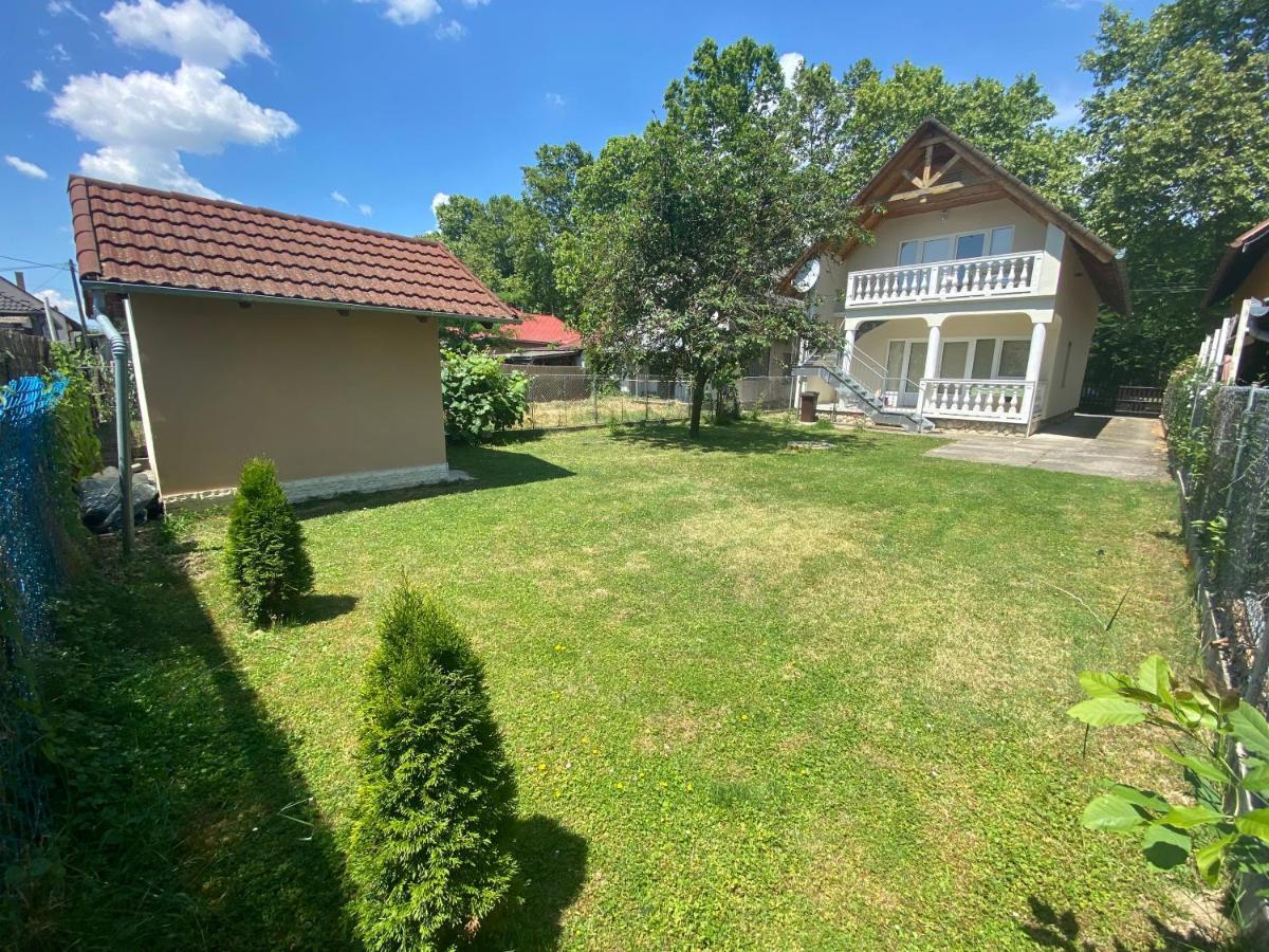 Harkány Gold Apartment מראה חיצוני תמונה